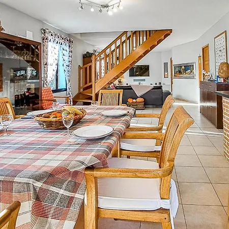 Awesome In Gonneville-s-honfleur *